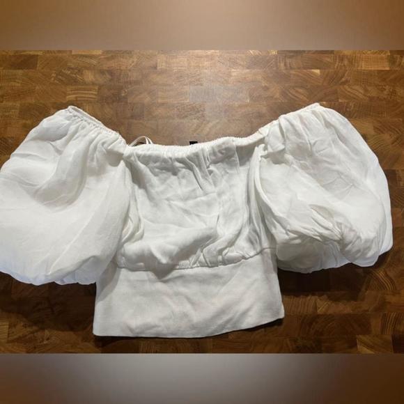 AFRM Ani Top- Cropped- White Off The shoulder - Picture 3 of 7